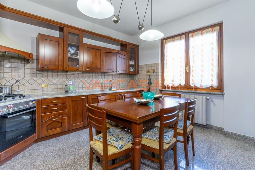 Trilocale in Via Rossini, Lurano — foto 4 di 5
