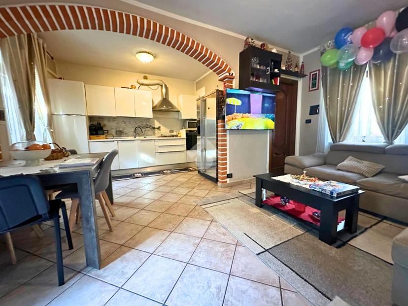Casa indipendente in Vicolo San Benedetto 2, Santhià — foto 3 di 5