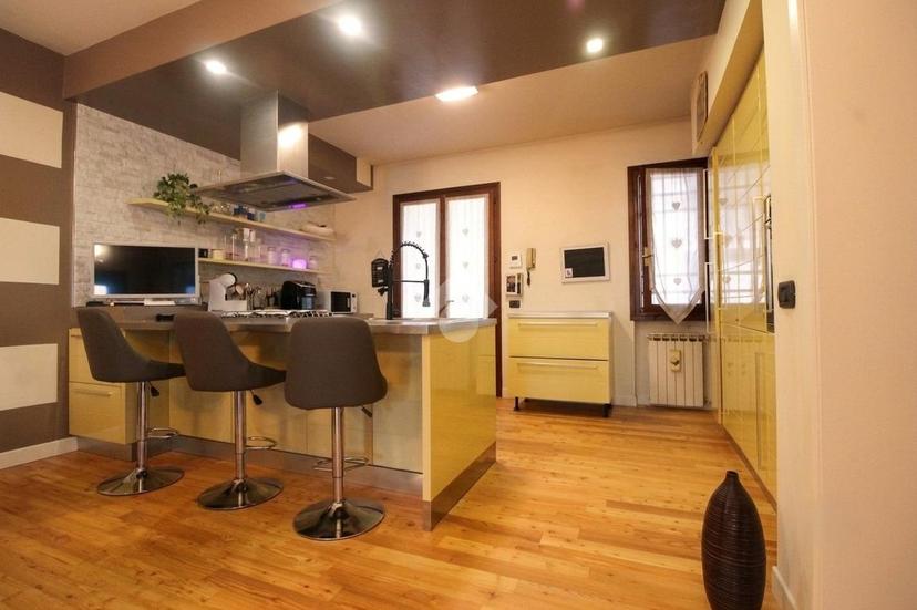 Villa in Via fra Giacomo Bulgaro 11, Dello — foto 3 di 5