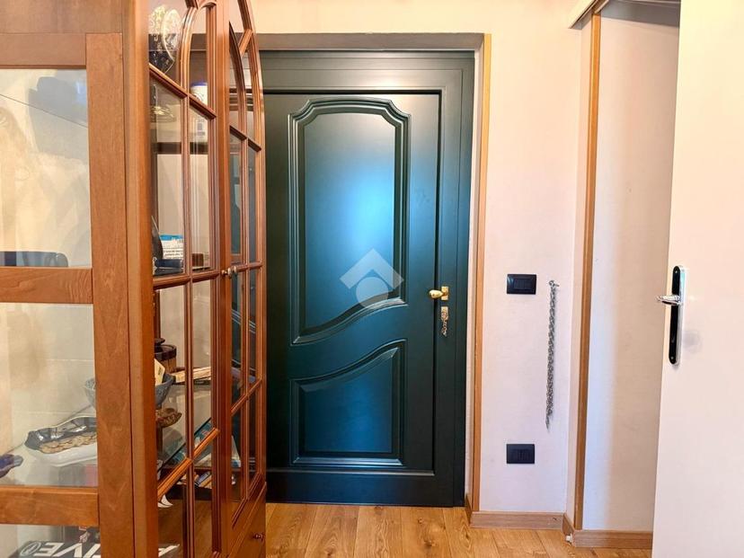 Casa indipendente in Via Castelnuovo 40, Sale — foto 3 di 5