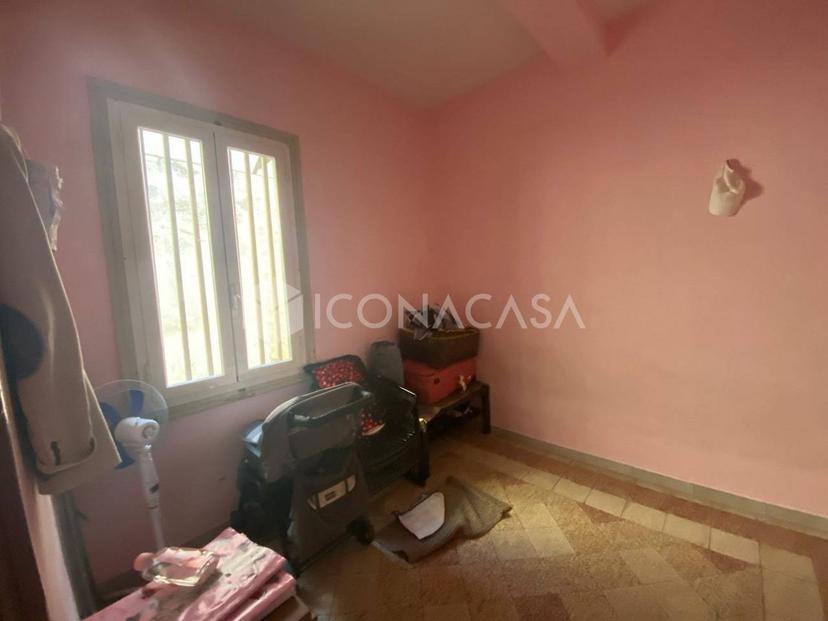 Trilocale in Via Monsignor Angelo Raffaele Dimiccoli 45, Barletta — foto 3 di 5