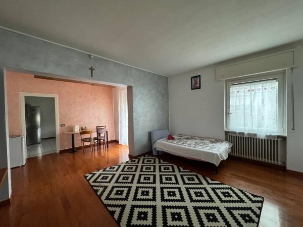 Quadrilocale in Via Duca d'Aosta 101, Romano di Lombardia — foto 4 di 5