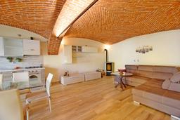 Villa in Via Turco 16, Monastero di Vasco