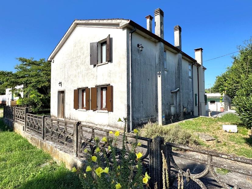 Villa in Via Bosco 1° Tronco 483, Borgo Veneto — foto 5 di 5