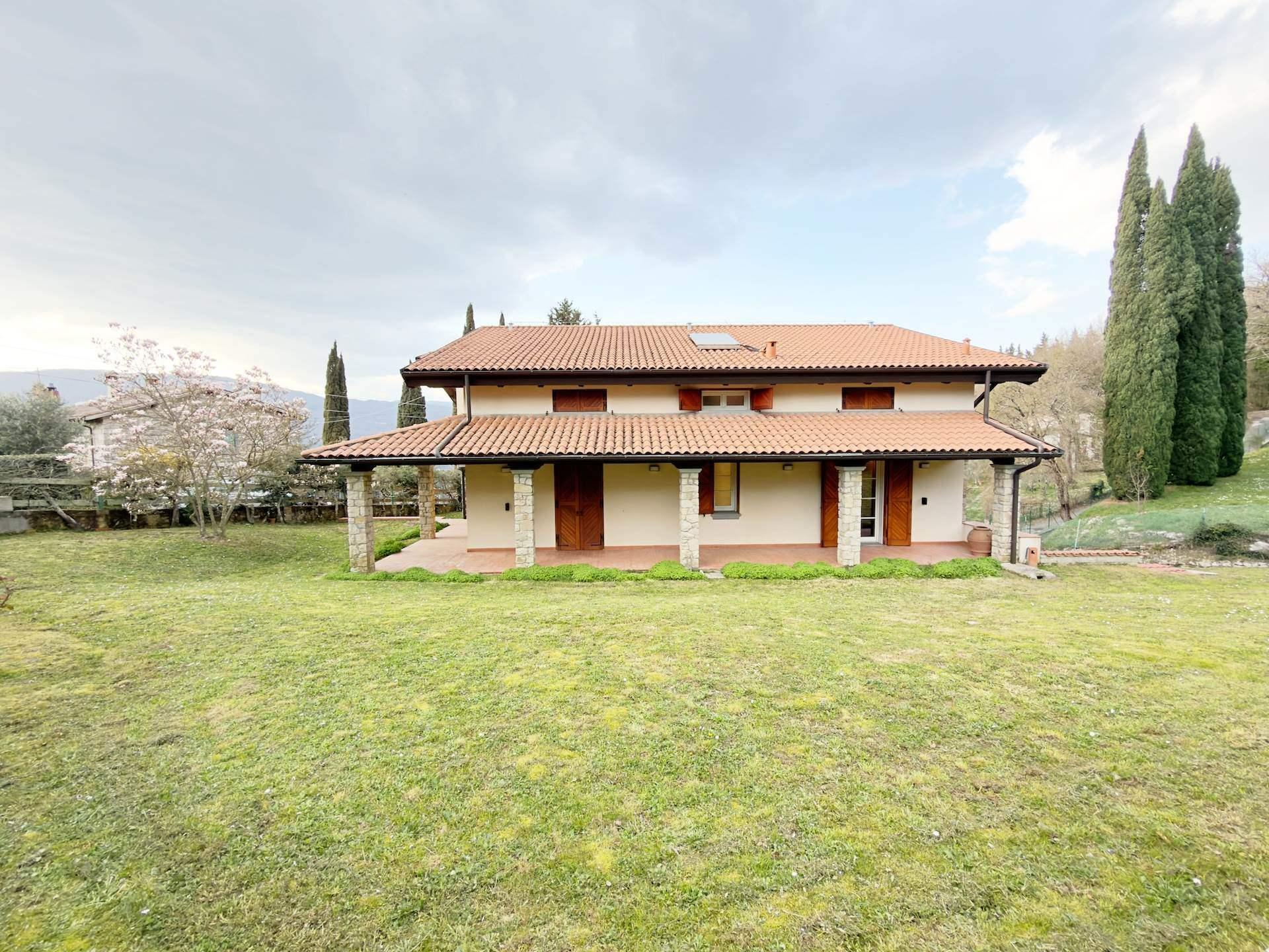 Villa, Vaiano