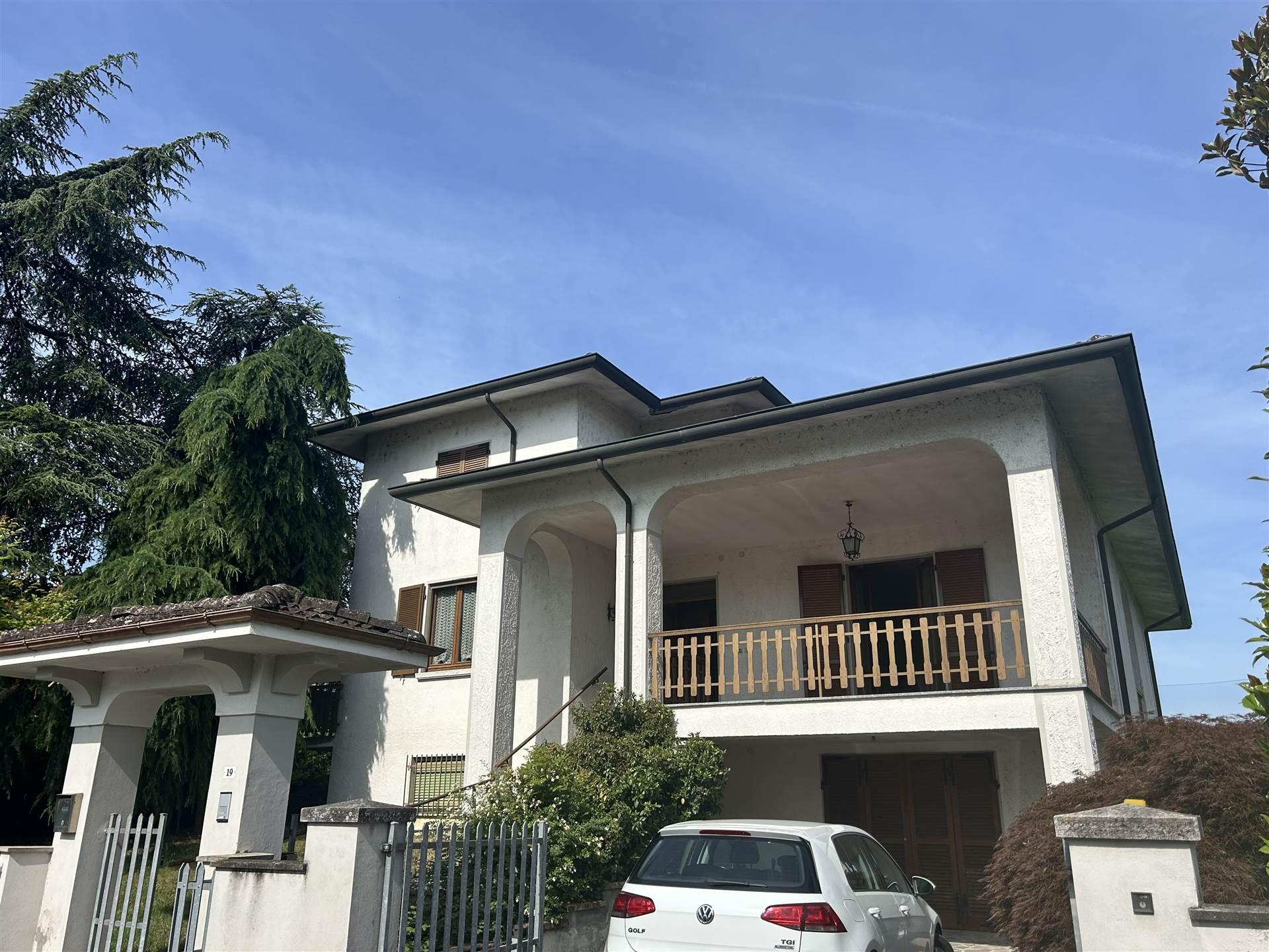 Villa, Pontenure