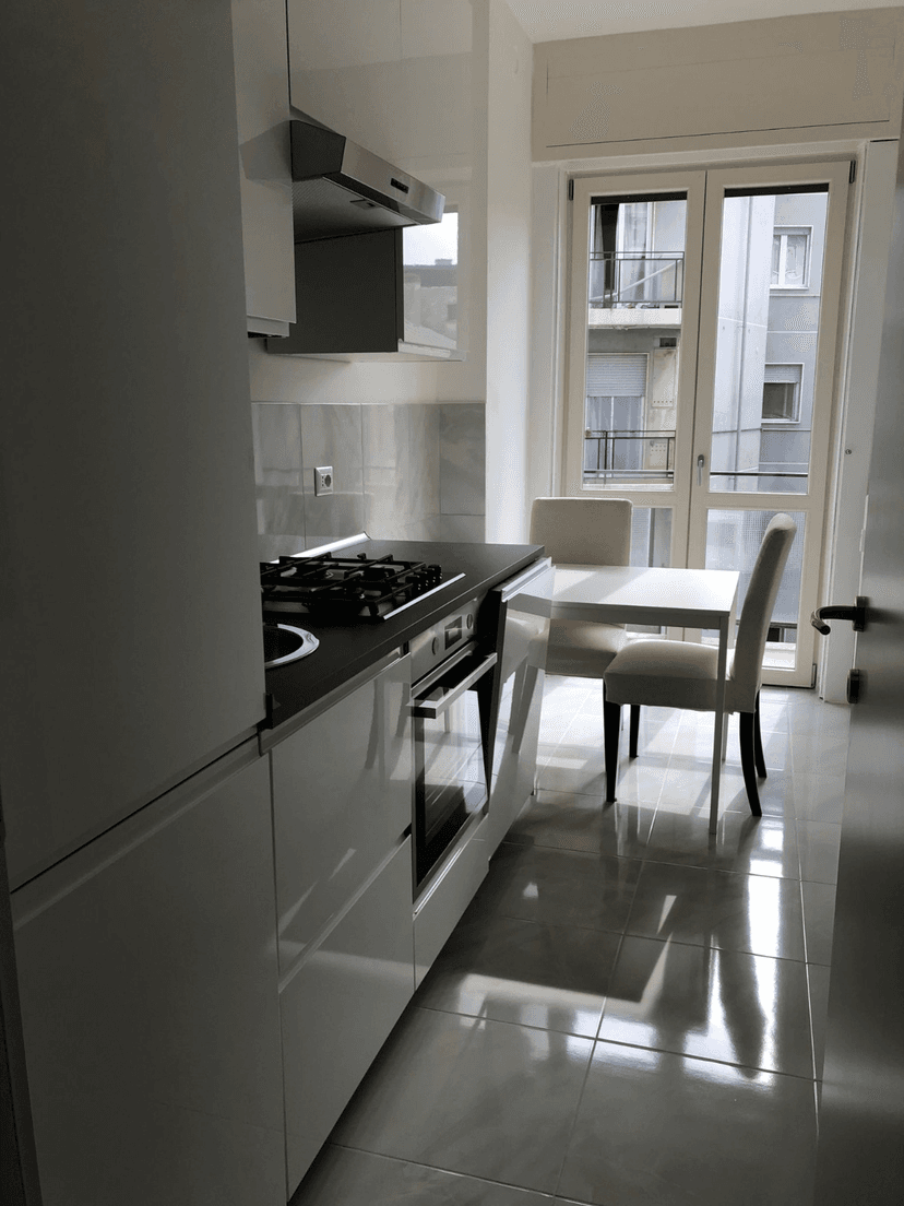 Bilocale in Via Benigno Crespi, Milano