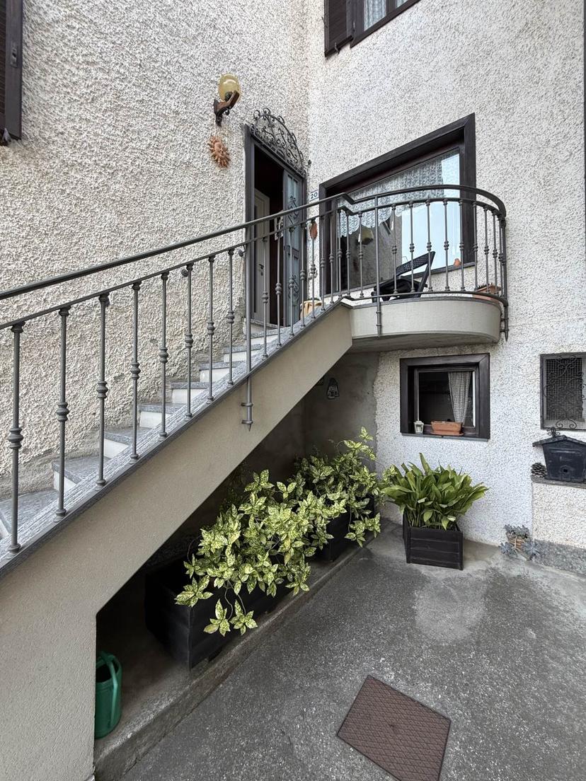 Casa indipendente in Via Gasperoni, Gordona