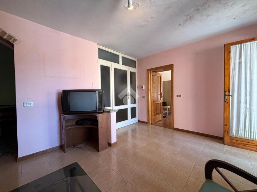 Trilocale in Via Sottoripa 8, Bracca — foto 2 di 5