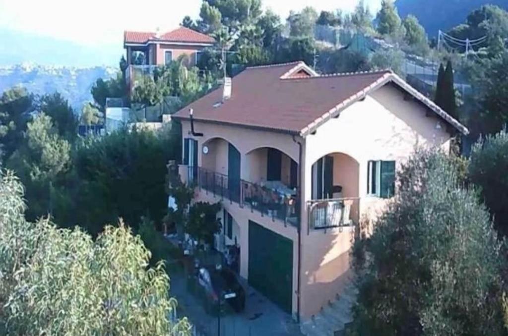 Villa, Soldano