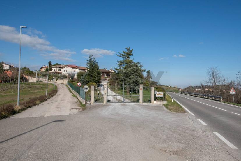 Villa in Frazione Piticchio 375, Arcevia — foto 5 di 5