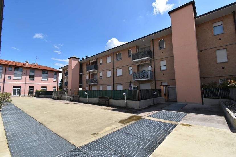 Bilocale in Via IV Novembre 29, Ronco Briantino — foto 4 di 5