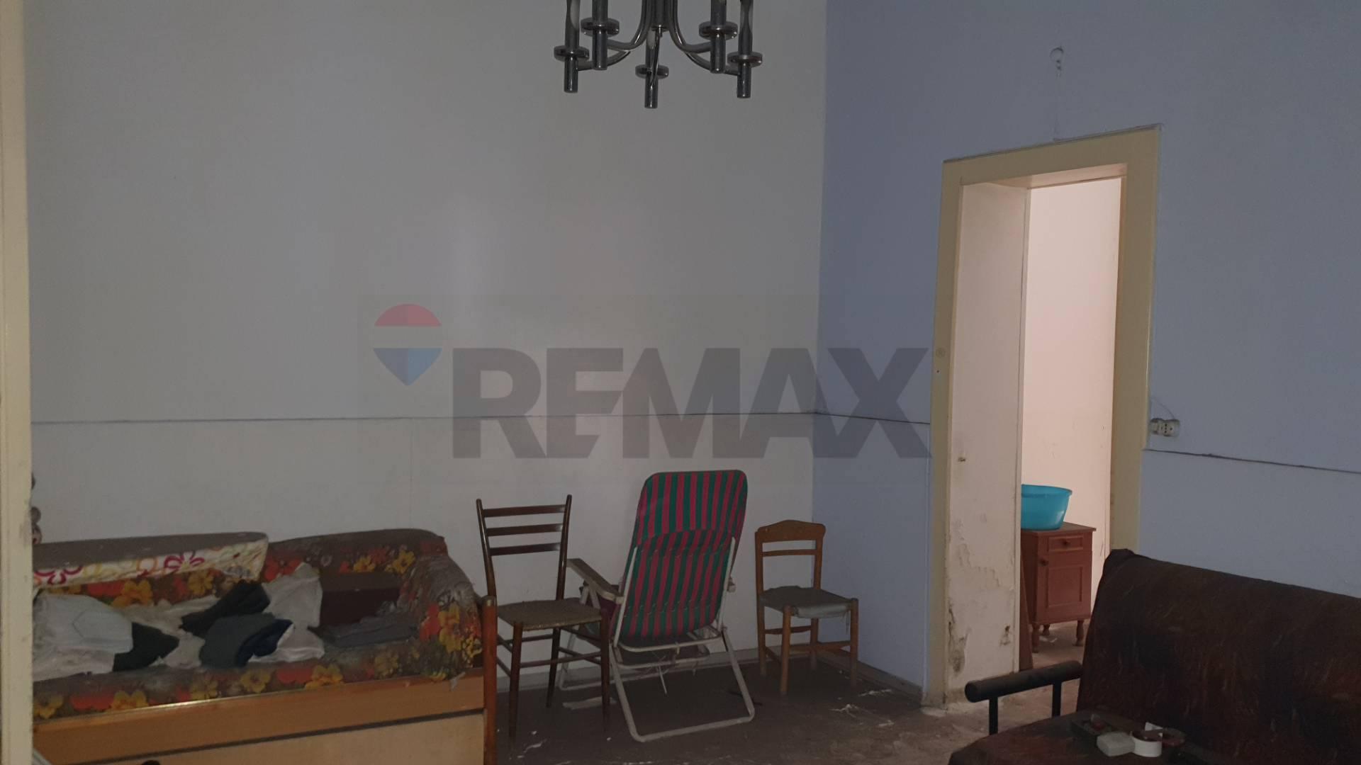 Casa indipendente in Via Canonico Renna 50, Paternò