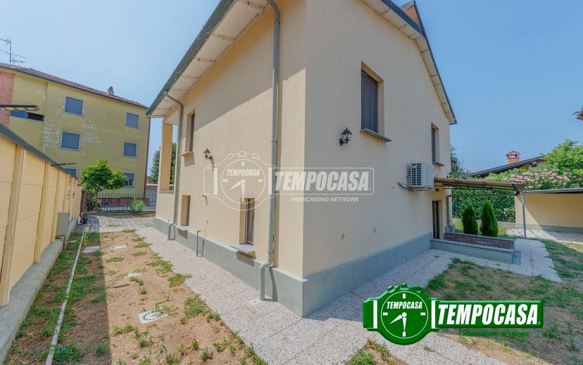 Villa in Via Manzoni, Borgarello — foto 2 di 5