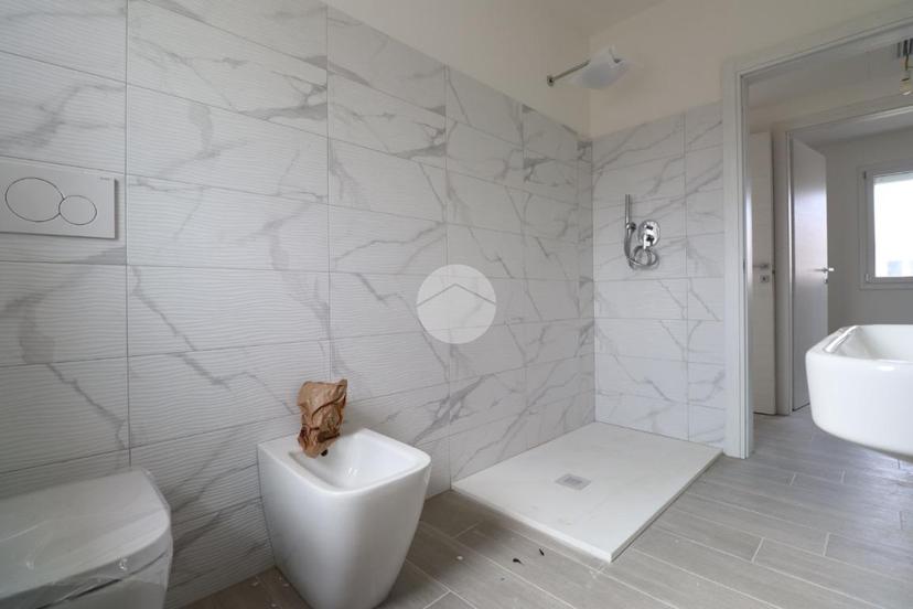 Villa in Via G. Perlasca, Castelbelforte — foto 5 di 5