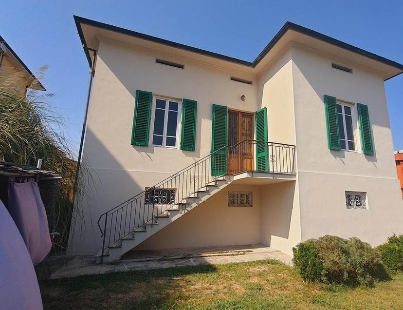 Villa, Lucca