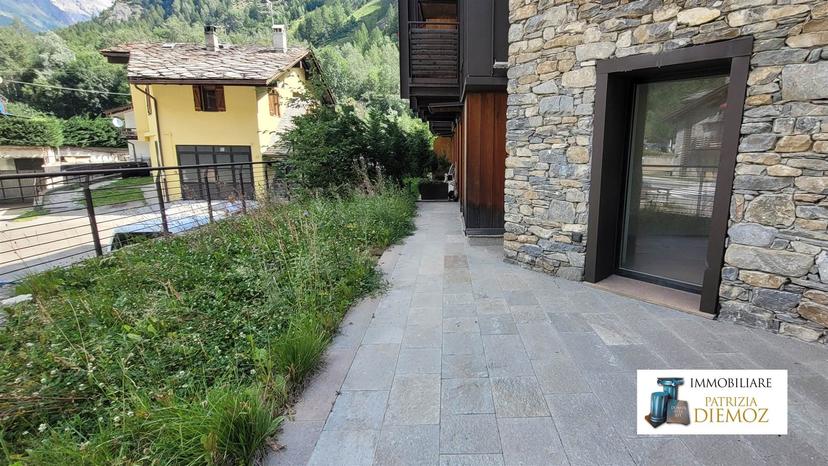 Trilocale in Strada Larzey-EntrèVes, Courmayeur — foto 2 di 5