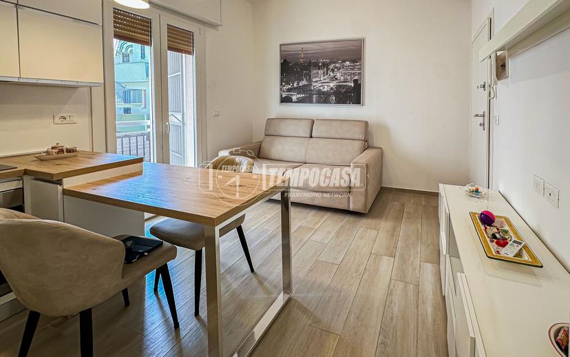 Bilocale in Viale Mantegna 23, Cesenatico — foto 3 di 5
