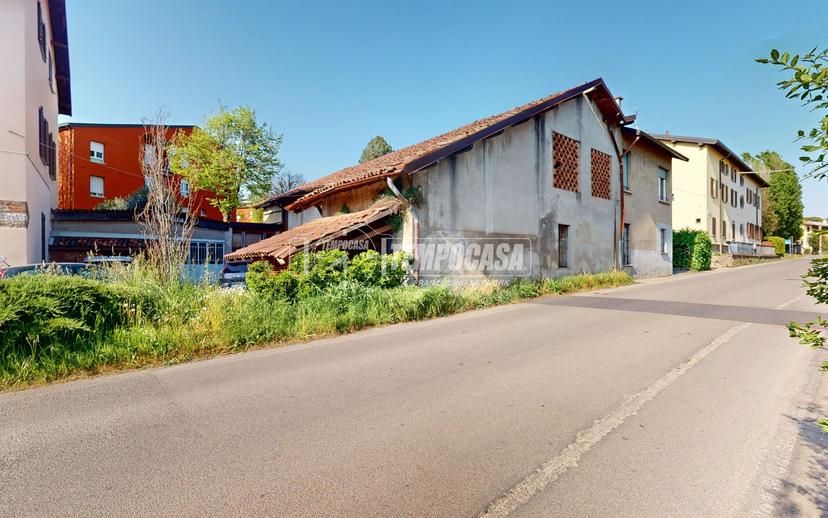 Rustico in Via Francesco Lovati 14, Besana in Brianza — foto 2 di 5