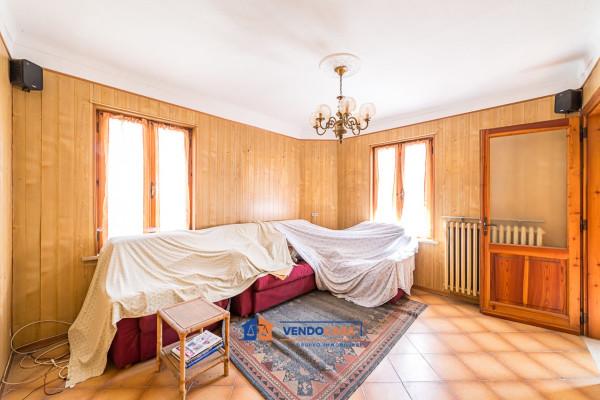 Villa in Via Varaire 3, Piasco