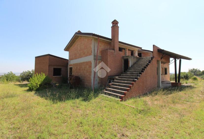 Casa indipendente in Contrada Castrogno, Teramo — foto 2 di 5
