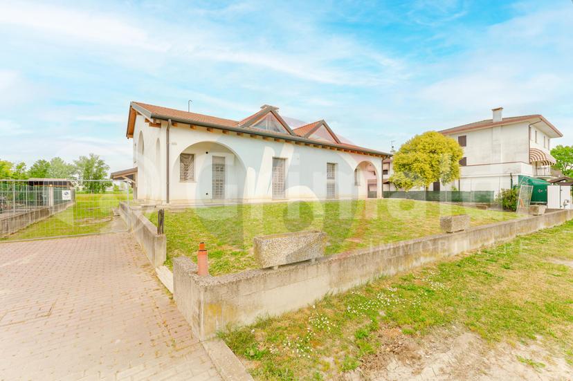Villa bifamiliare in Via Vittorio Veneto, Vigodarzere — foto 5 di 5