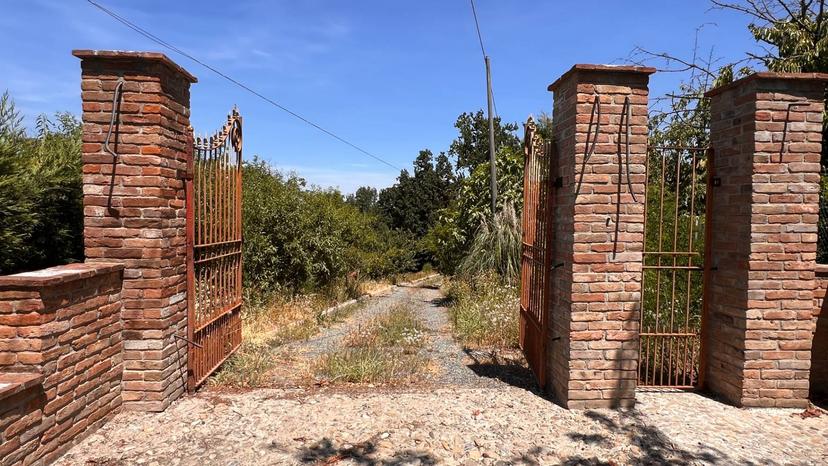Rustico in Regione Secco 72, Canelli — foto 2 di 5