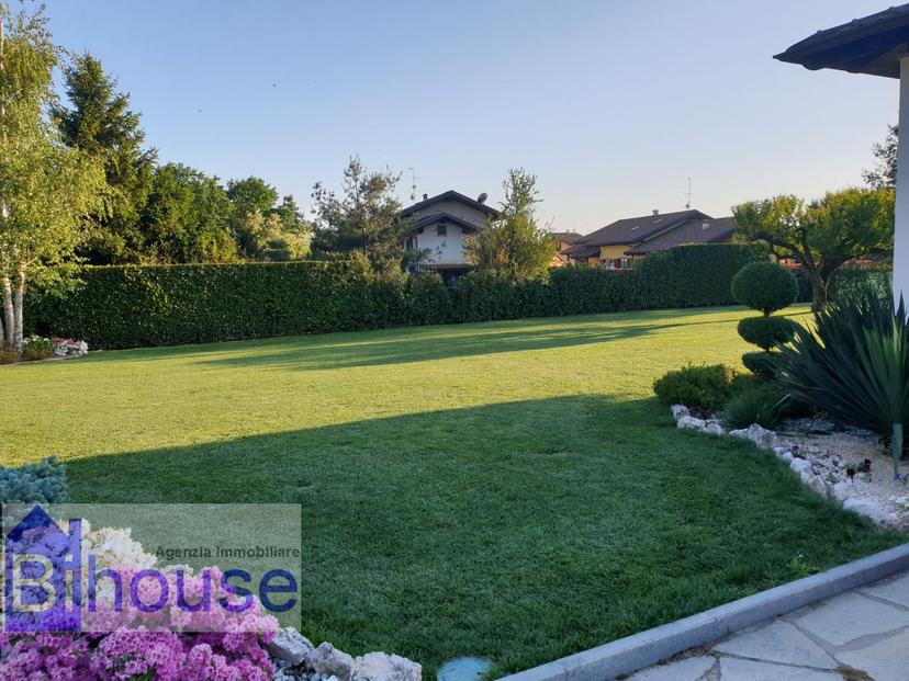 Villa in Via per Castelletto Cervo 410, Cossato