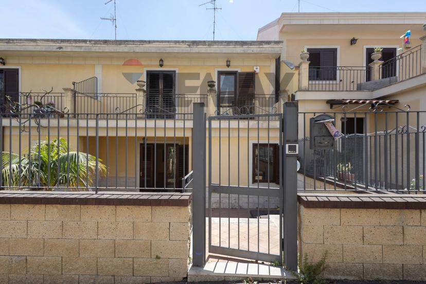 Villa a schiera in Via Nazionale Guardia 316, Acireale — foto 2 di 5