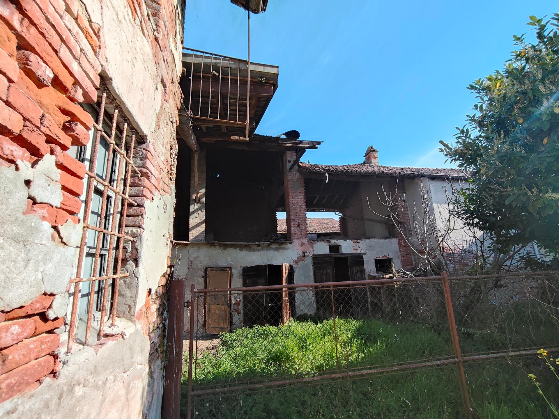 Villa a schiera in Centro, Pieve Porto Morone