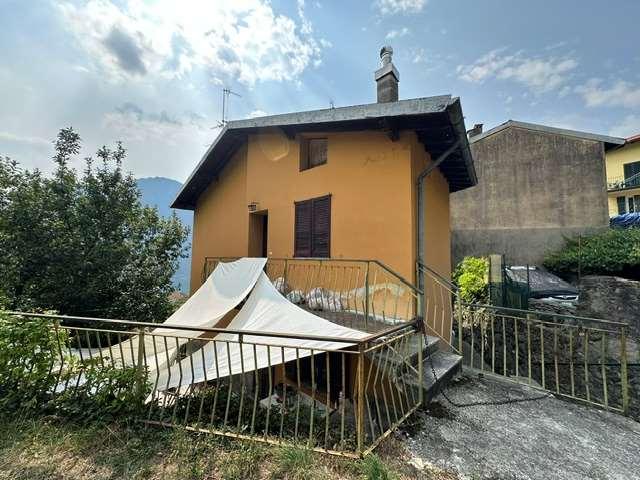 Trilocale in Via Onzanigo, Nesso — foto 3 di 5