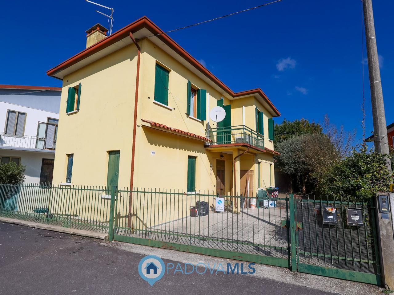 Quadrilocale in Via Tripoli, Selvazzano Dentro