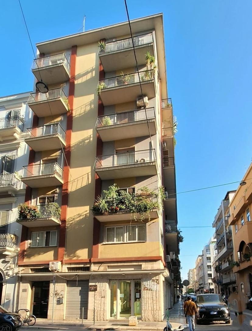 Quadrilocale in Via Principe Amedeo, Bari