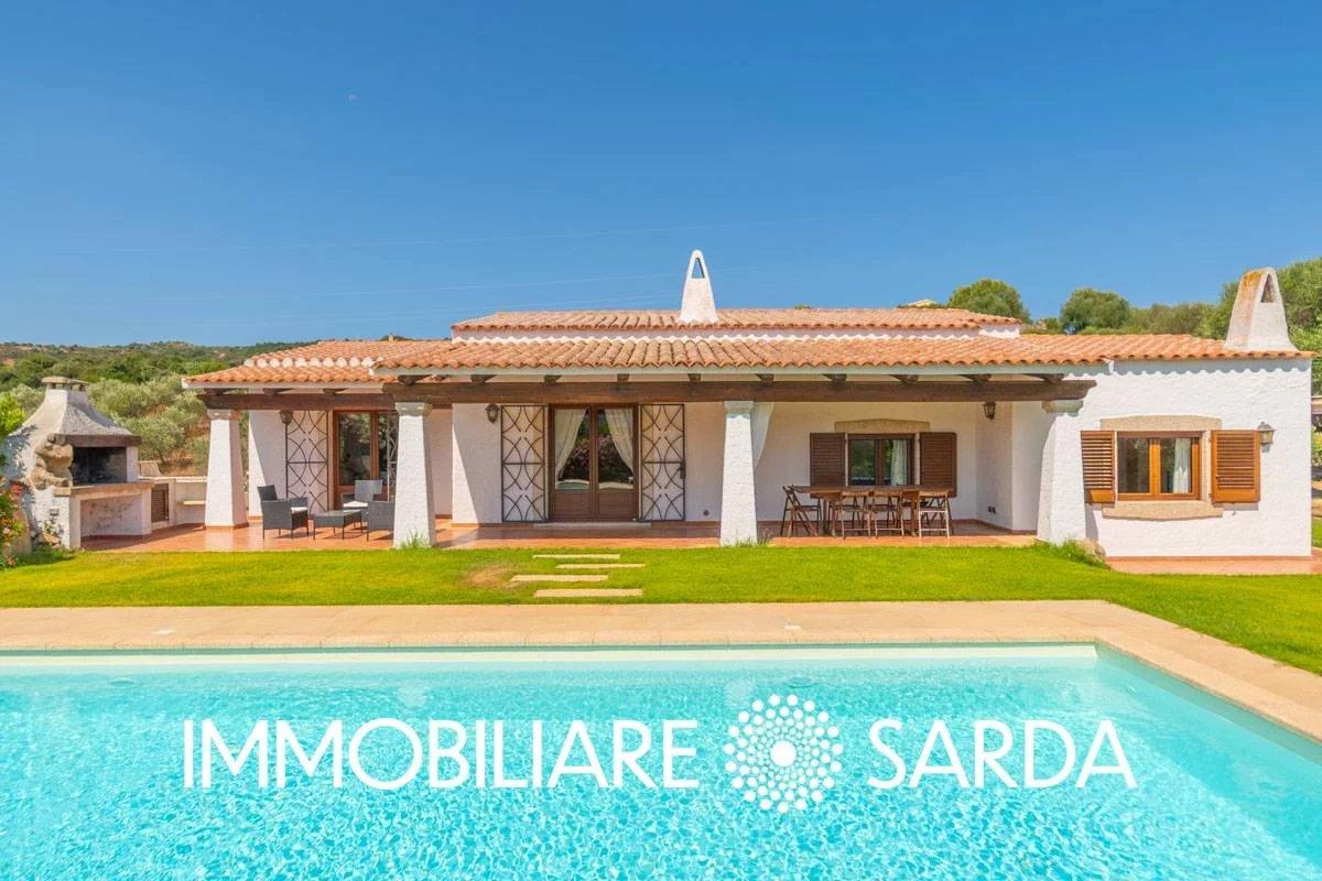 Villa, Arzachena