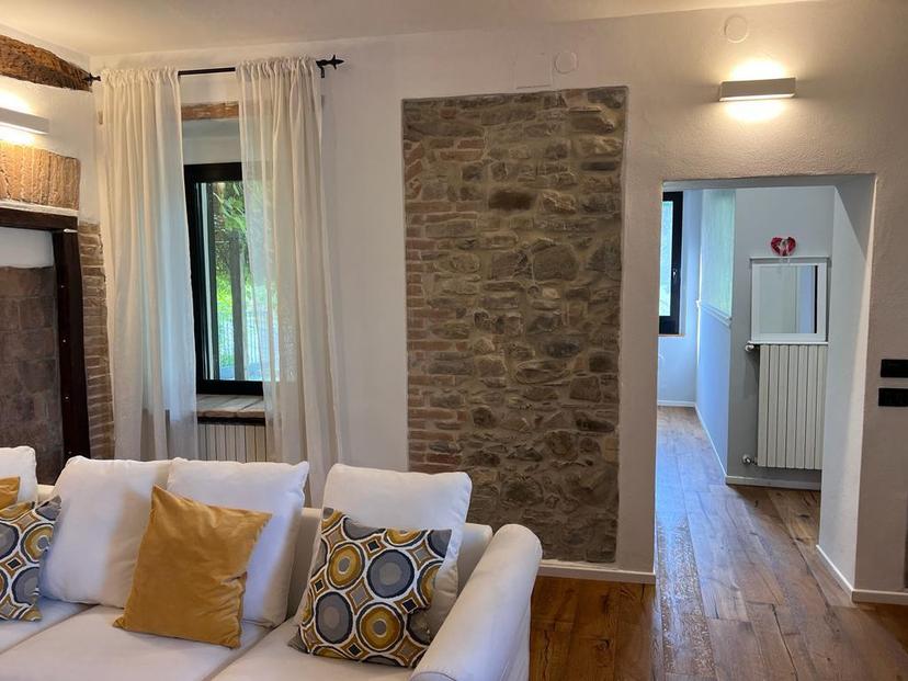 Bilocale, Fornovo di Taro