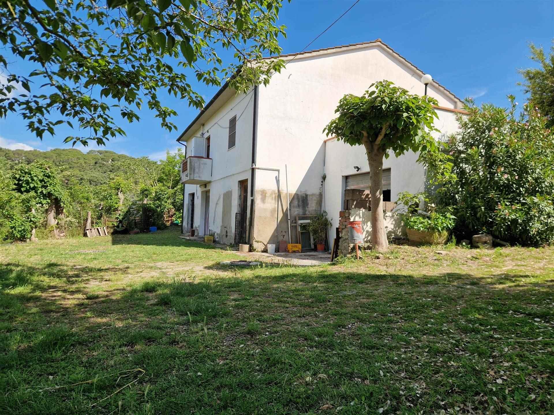 Villa, Castellina Marittima