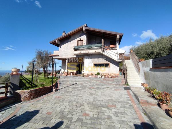 Villa bifamiliare in Via Cavaliere Bosco 202, Santa Maria di Licodia — foto 5 di 5