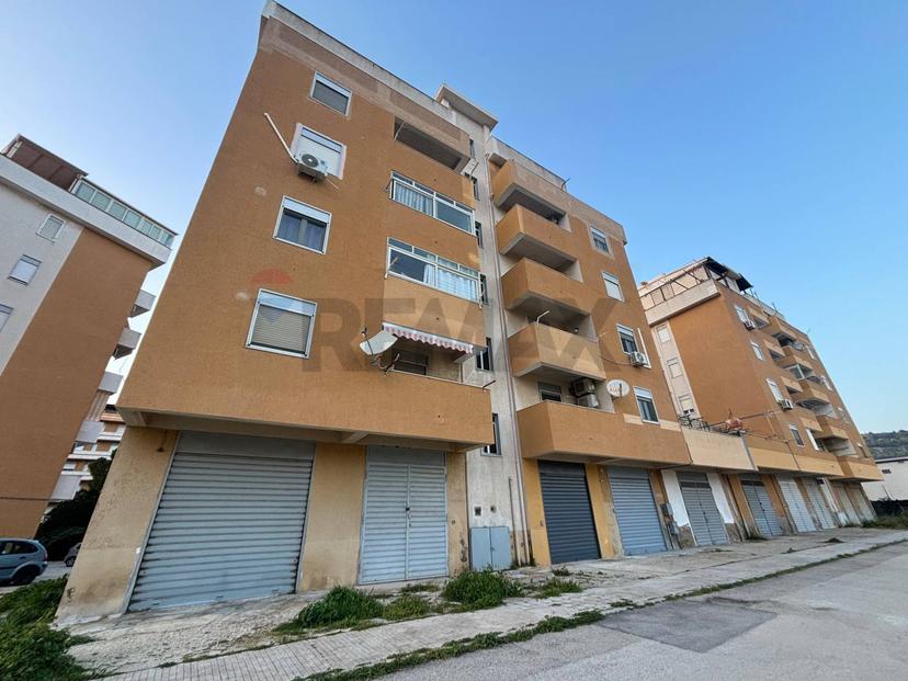 Quadrilocale in Piazza Alcide De Gasperi 16, Porto Empedocle — foto 5 di 5