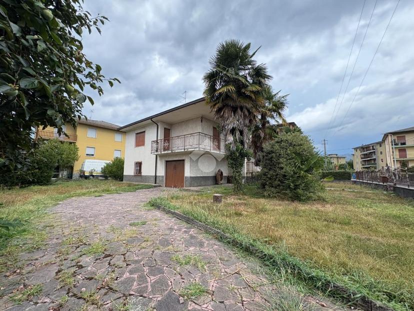 Villa in Via l. Brasi 19, Albano Sant'Alessandro — foto 2 di 5