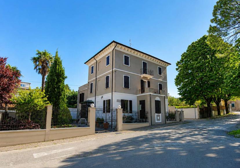 Villa unifamiliare in Largo Marina  15, Ostra — foto 5 di 5