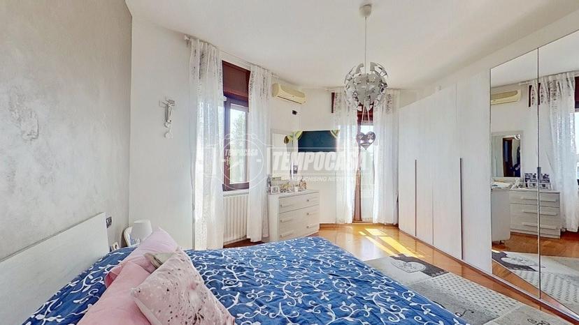 Trilocale in Viale Lombardia, Brugherio — foto 2 di 5