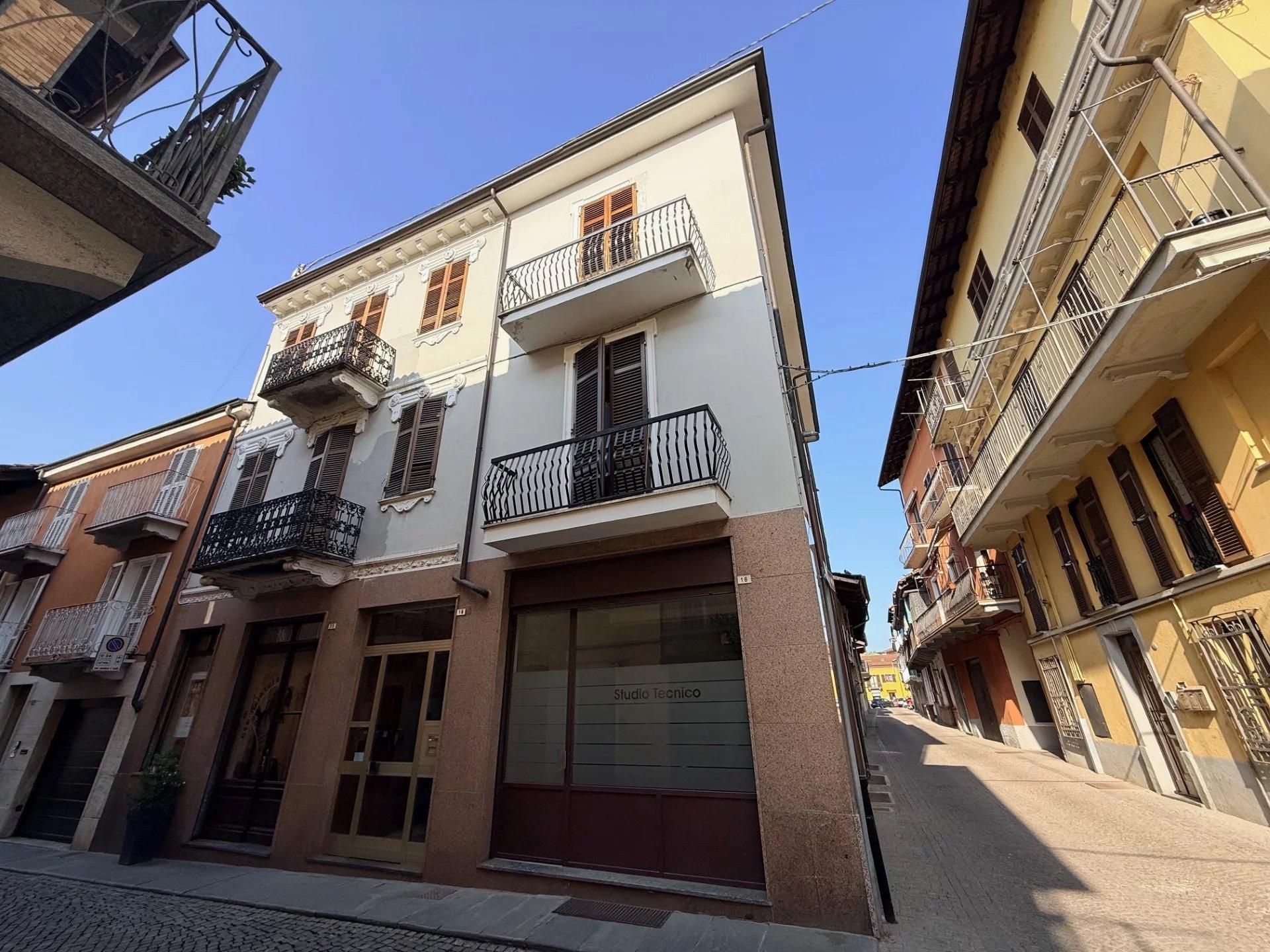 Trilocale in Via Giuseppe Garibaldi, Canale