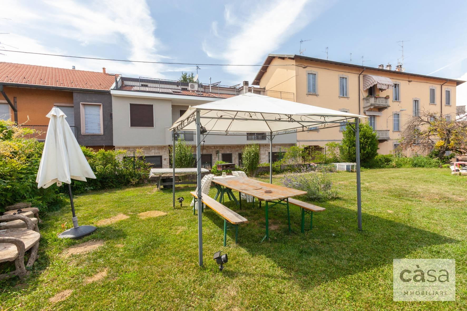 Quadrilocale in Via Papa Innocenzo XI 1, Vedano Olona