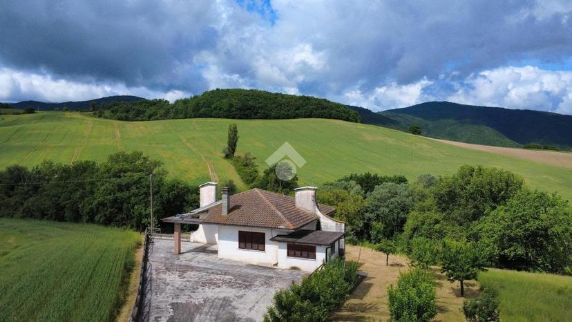 Casa indipendente in Località Serra S. Facondino 6, Sassoferrato — foto 2 di 5