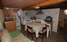 Casa indipendente in Via Catelli 5, Mezzenile