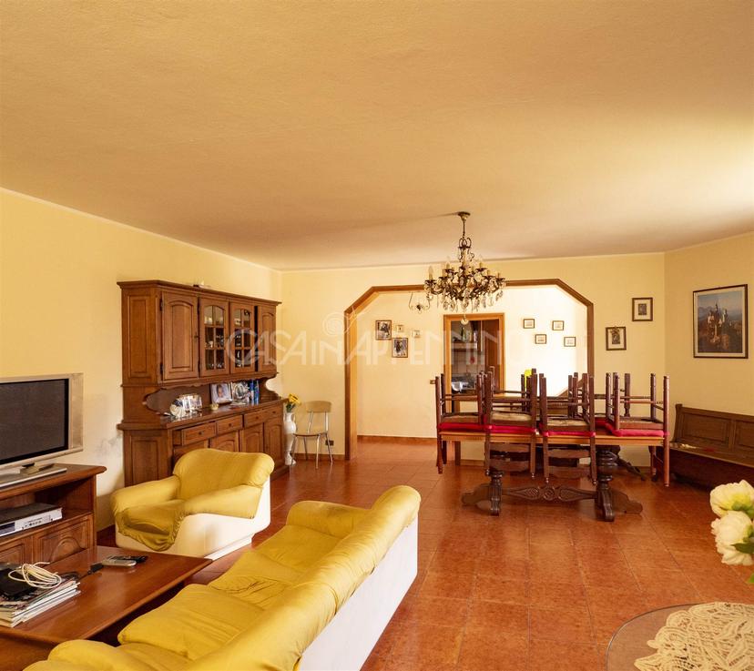 Villa, Frassinoro — foto 4 di 5
