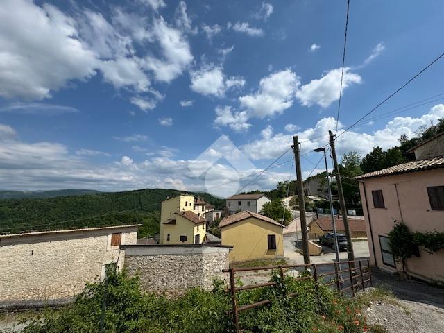 Casa indipendente in Località Apagni, Sellano — foto 3 di 5