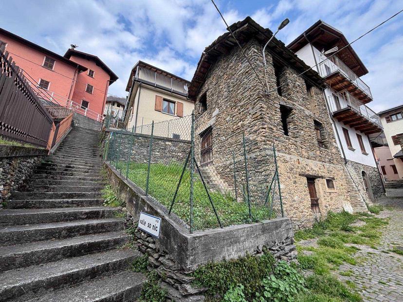 Rustico in Via Valvarrone Snc, Valvarrone — foto 5 di 5