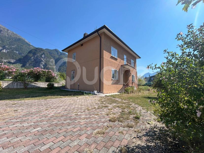 Casa indipendente in Via Nazionale 3, Amaro — foto 5 di 5