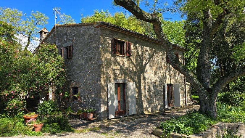 Rustico in Sp92 93, Baschi — foto 2 di 5